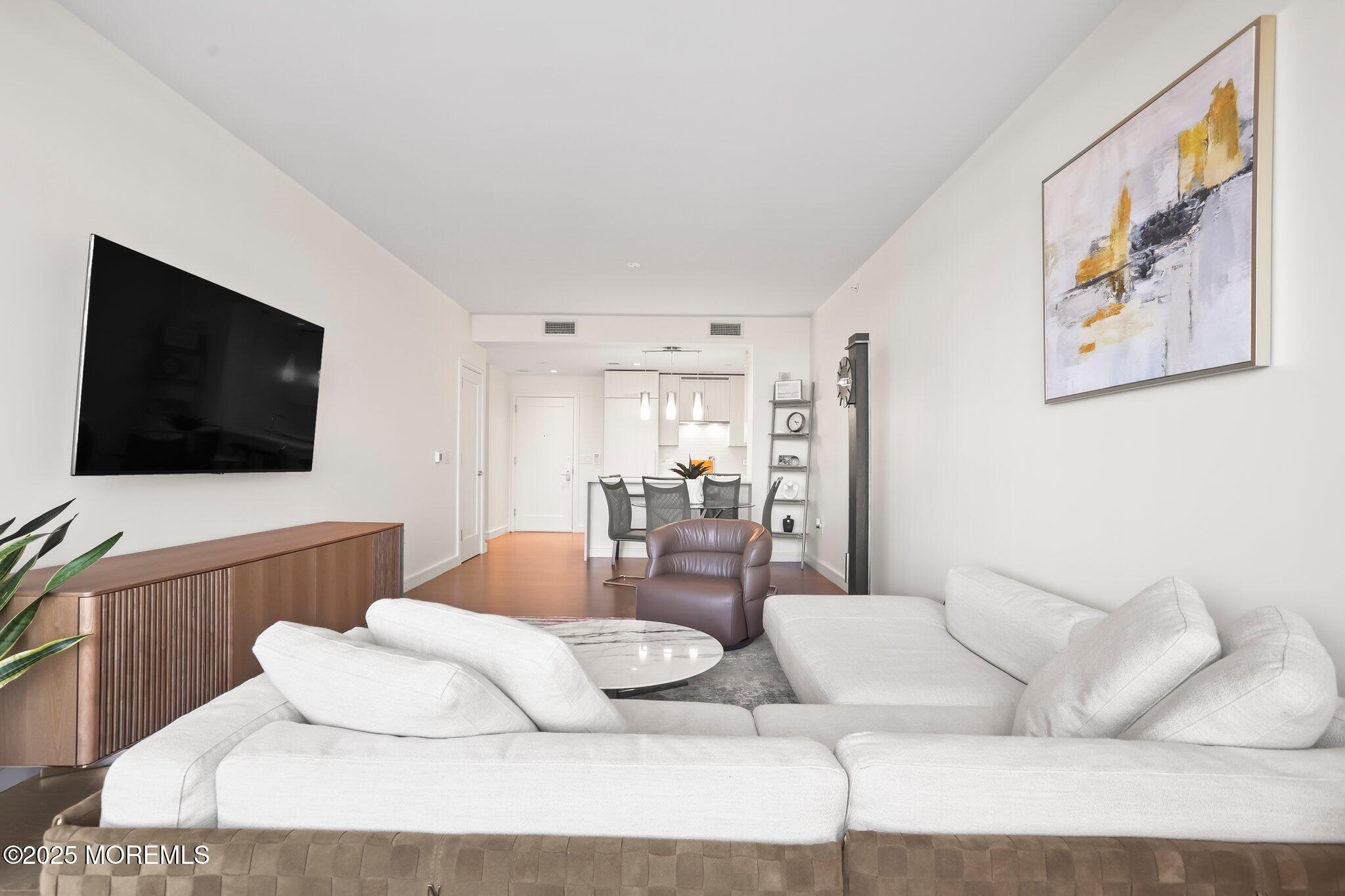 30 Melrose Terrace 503