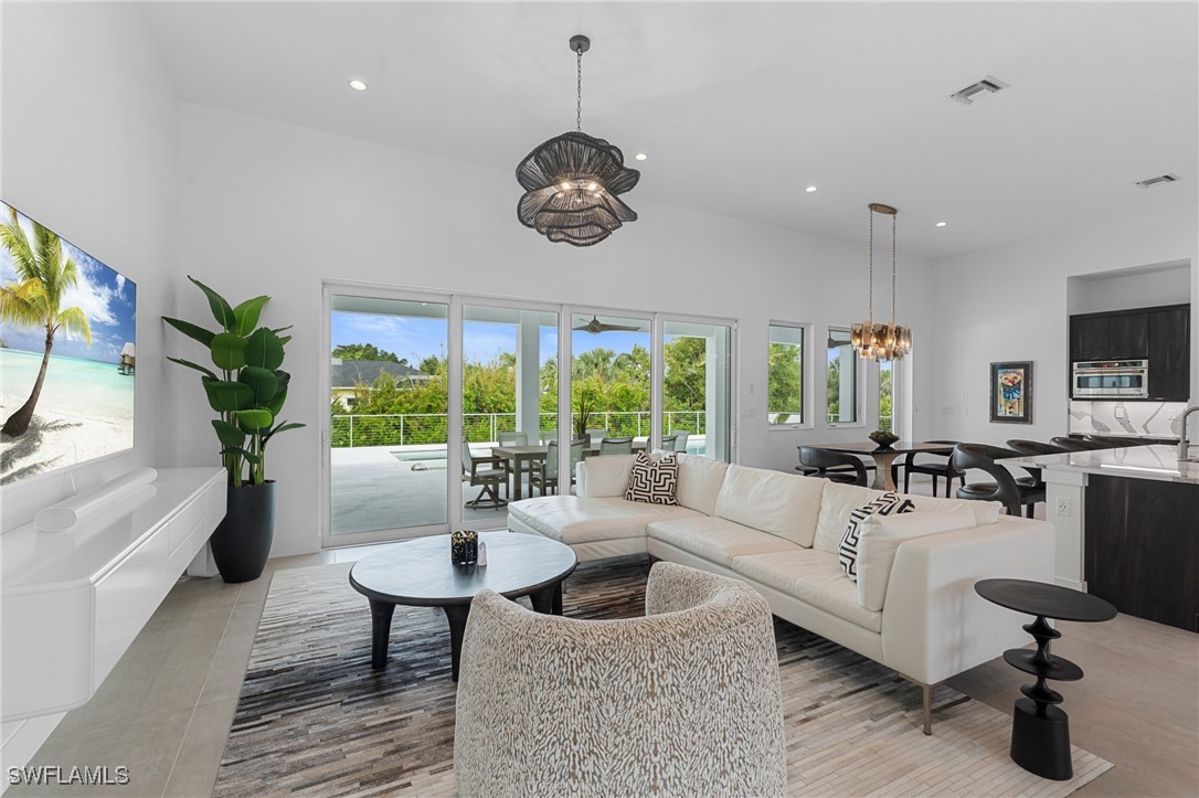 12601 Apopka CT