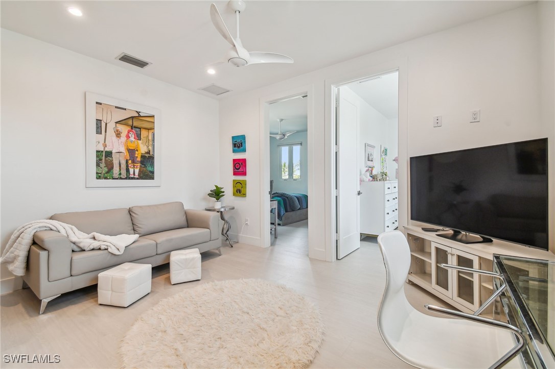 12601 Apopka CT