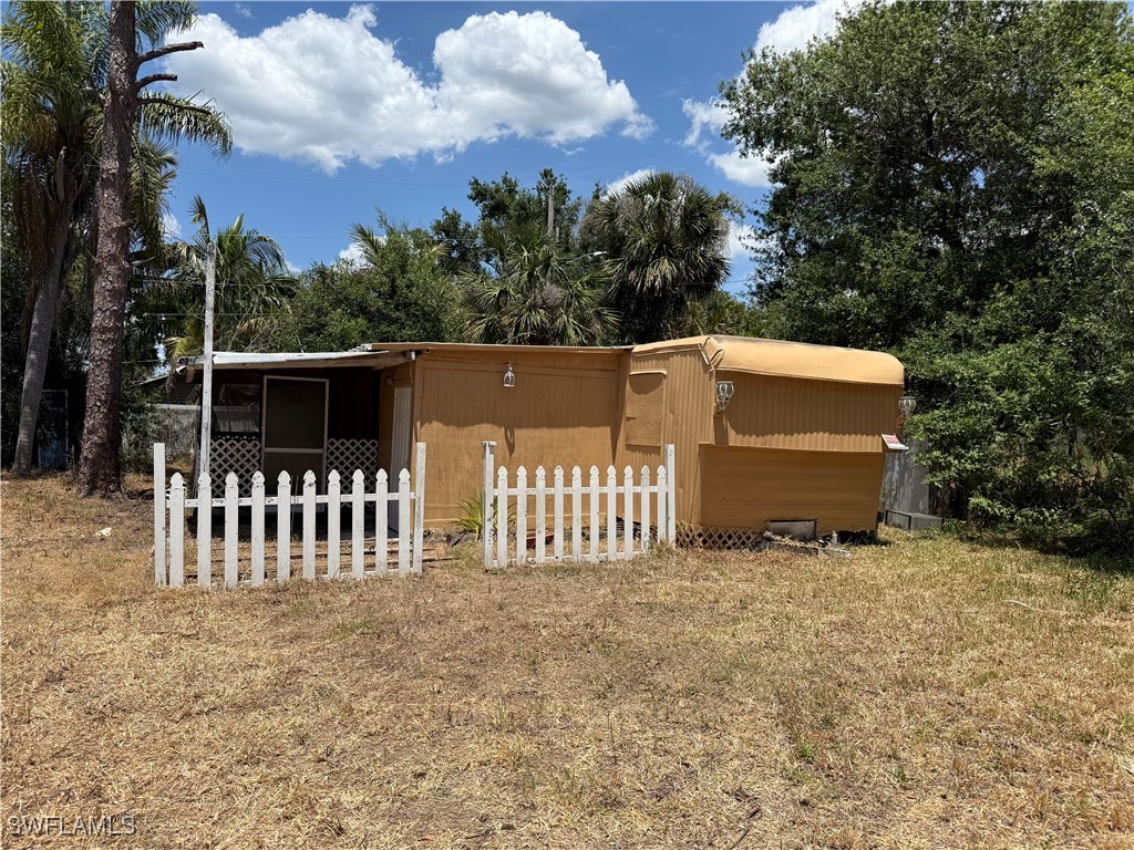241 Santa Cruz ST