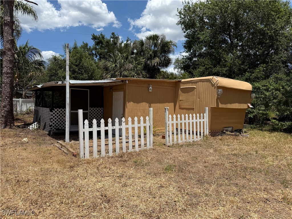 241 Santa Cruz ST