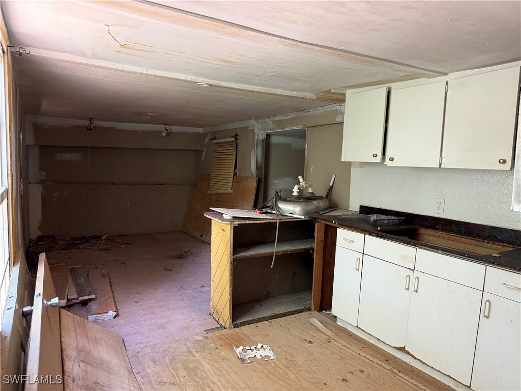 241 Santa Cruz ST