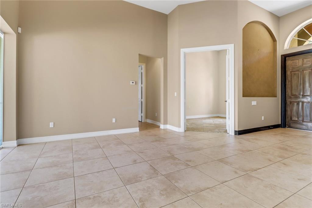 415 Saddlebrook LN