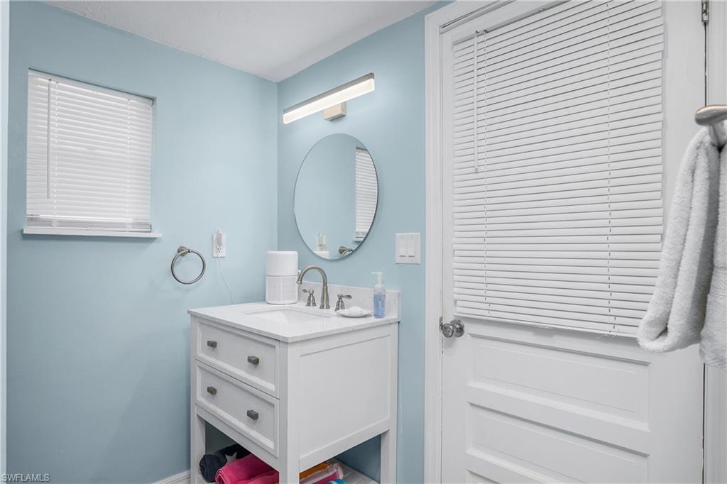 13041 Point Breeze DR