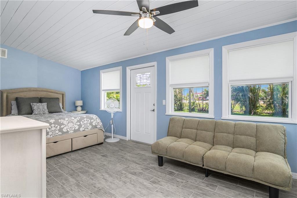 13041 Point Breeze DR