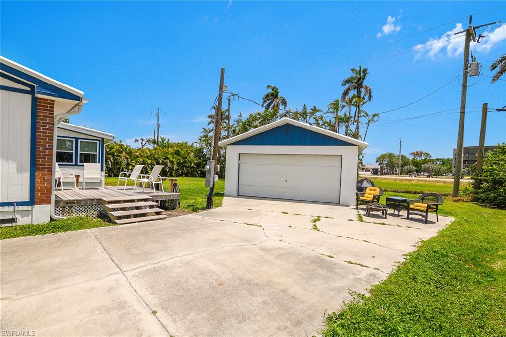 13041 Point Breeze DR