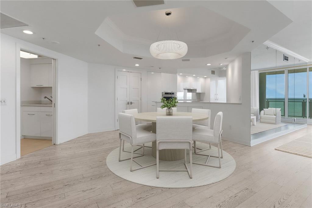 8231 Bay Colony DR # 602