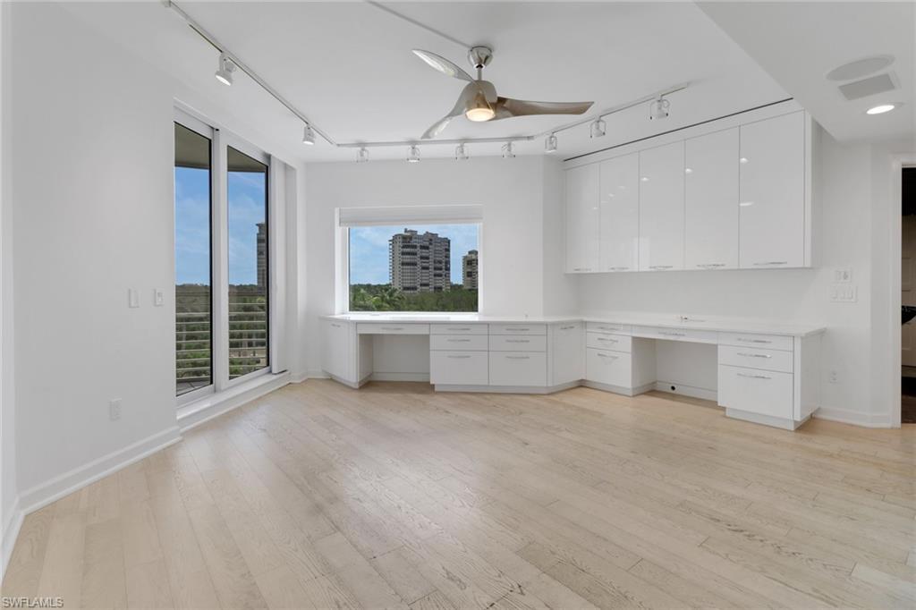 8231 Bay Colony DR # 602