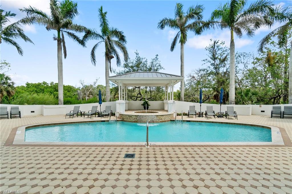 325 Dunes BLVD # T2