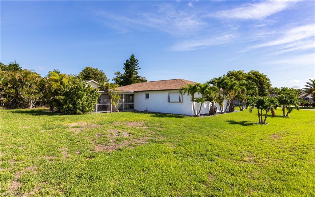 3720 SE 12th PL