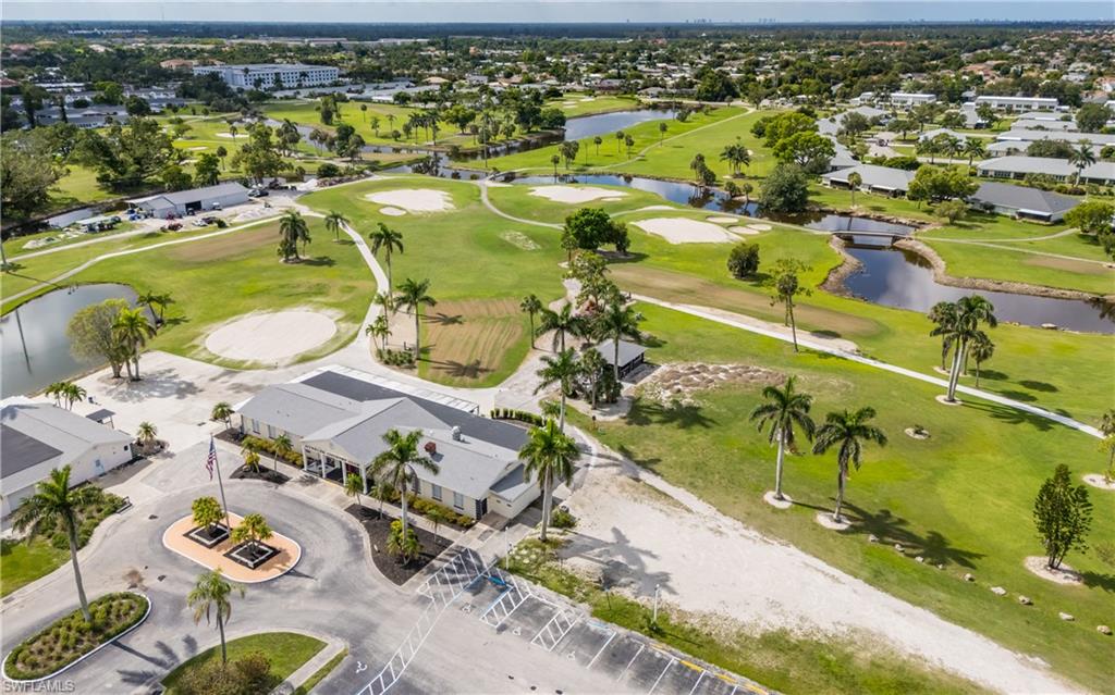 6884 Sandtrap DR # 4