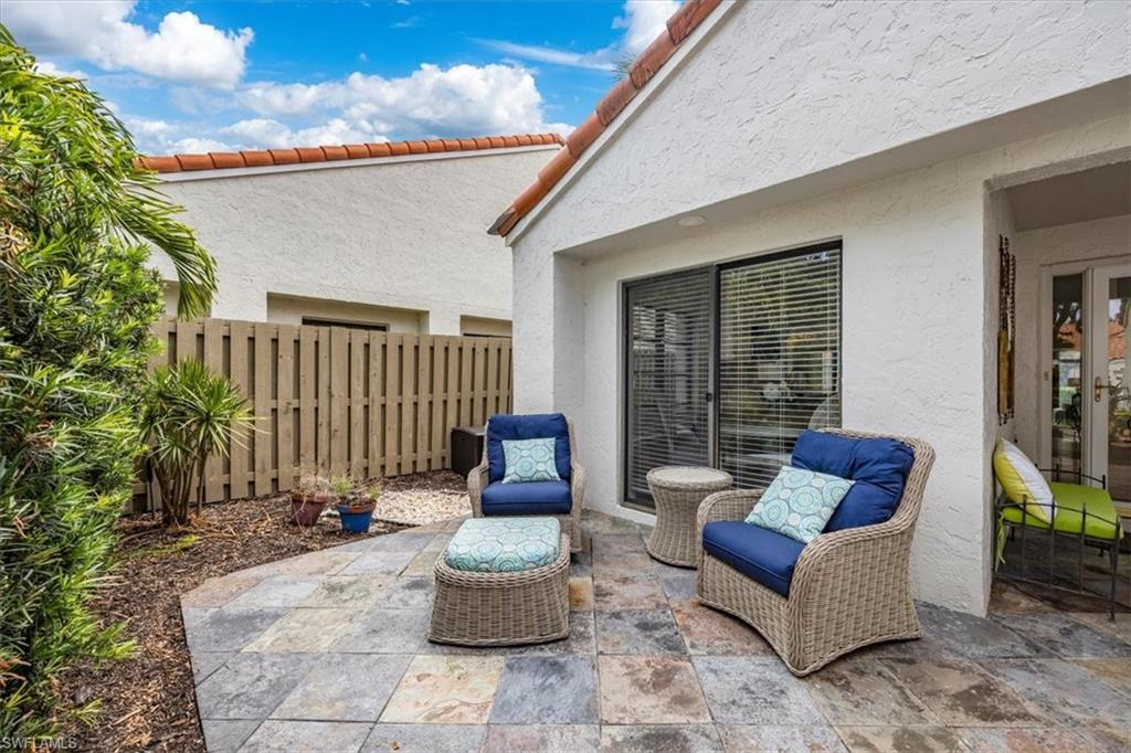 833 Reef Point CIR