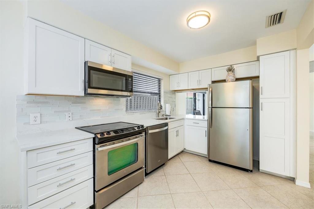 833 Reef Point CIR