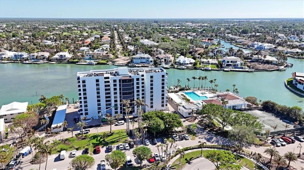 2400 Gulf Shore BLVD N # 205