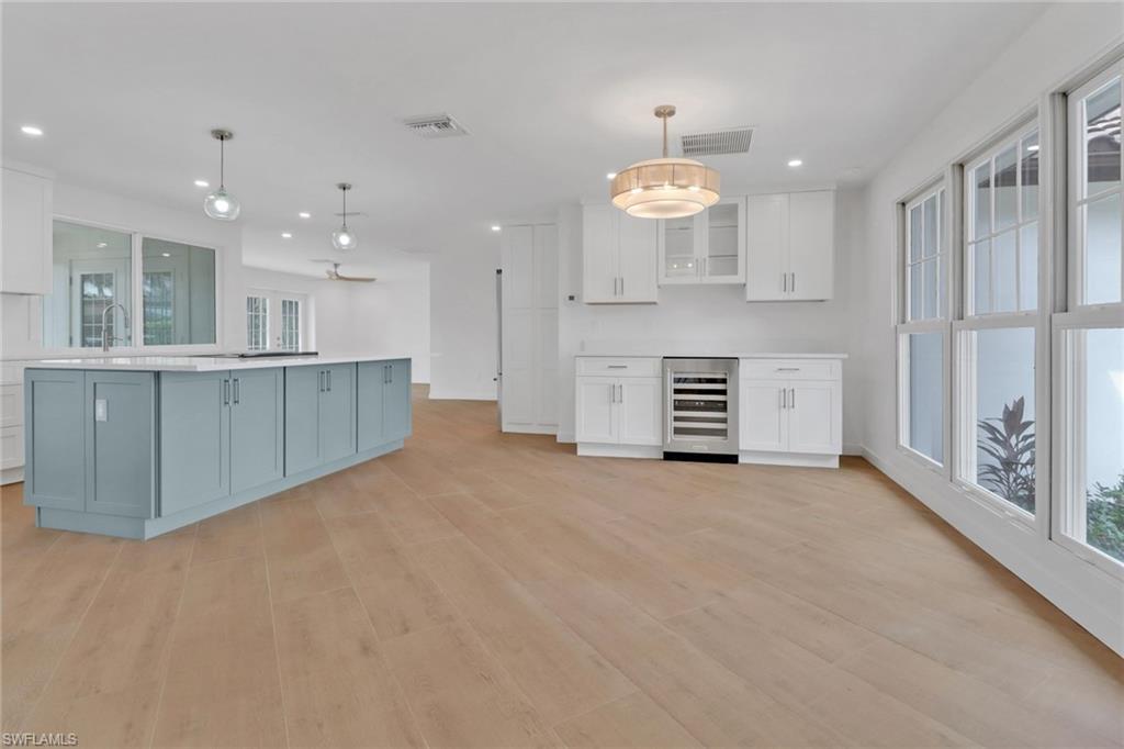 2105 Sheepshead DR