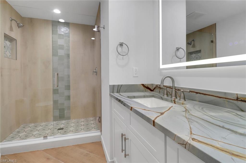 2105 Sheepshead DR