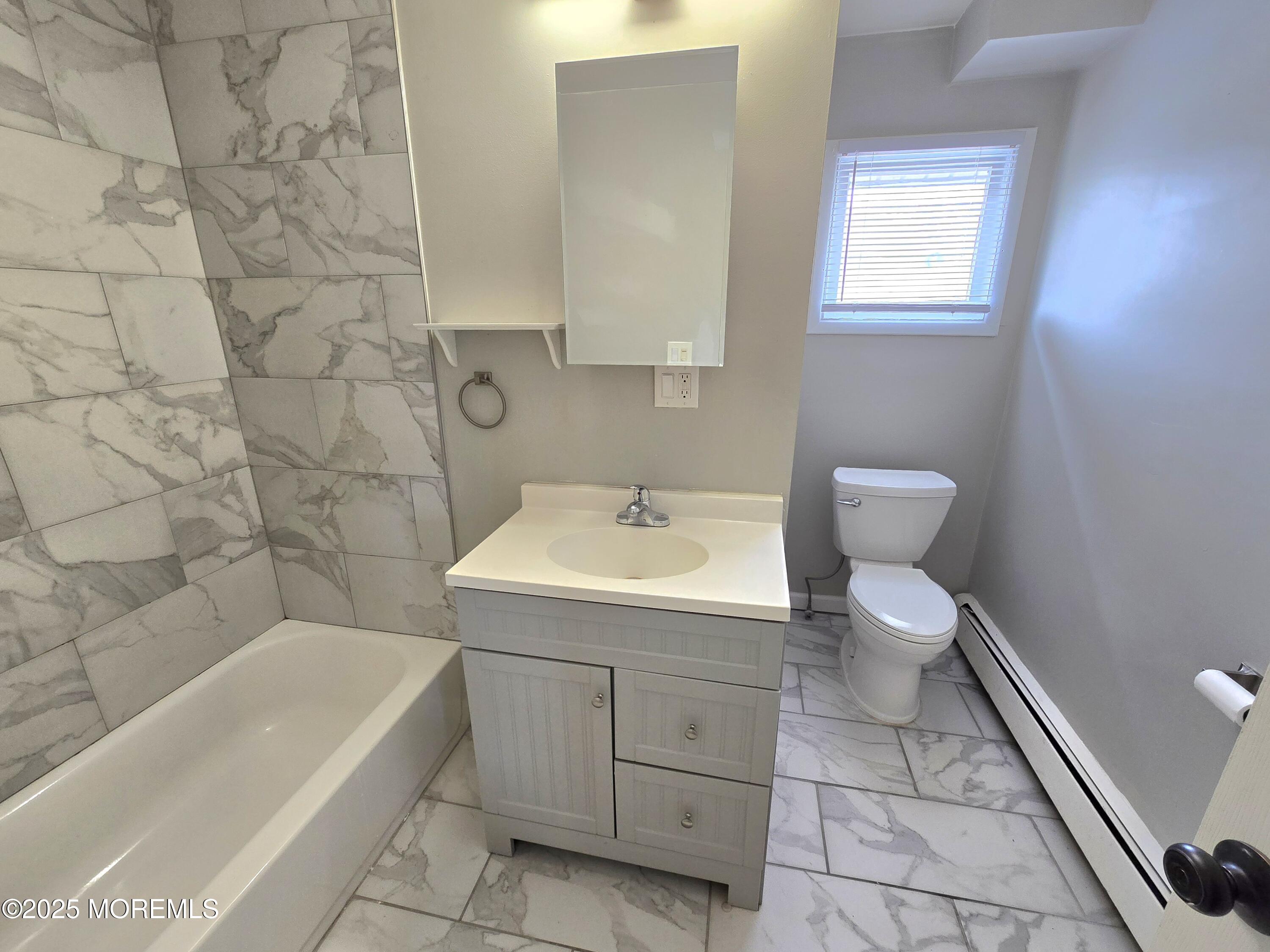 909 Fifth Avenue 2nd Flr