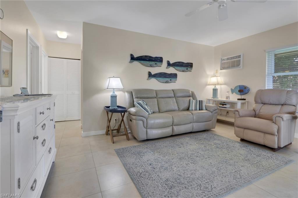 235 Seaview CT # B10