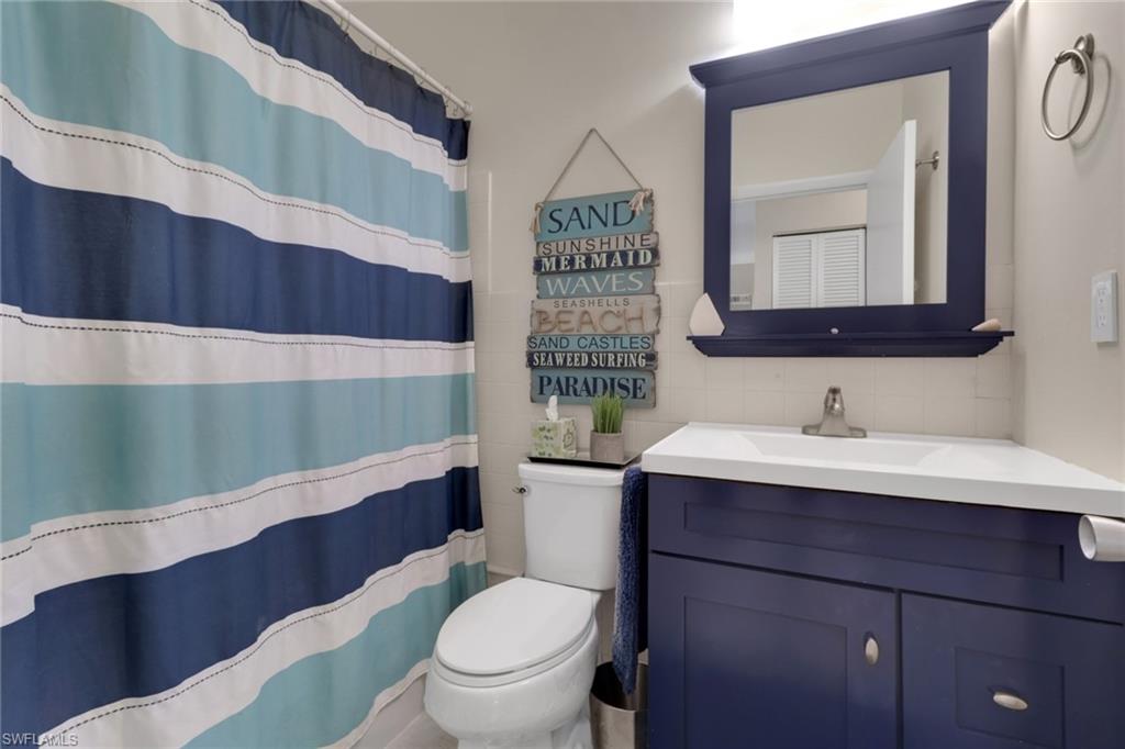 235 Seaview CT # B10