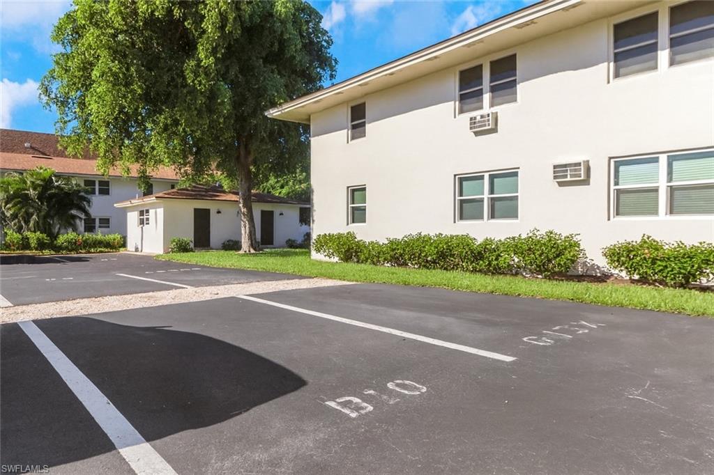 235 Seaview CT # B10