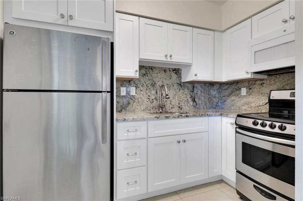 235 Seaview CT # B10