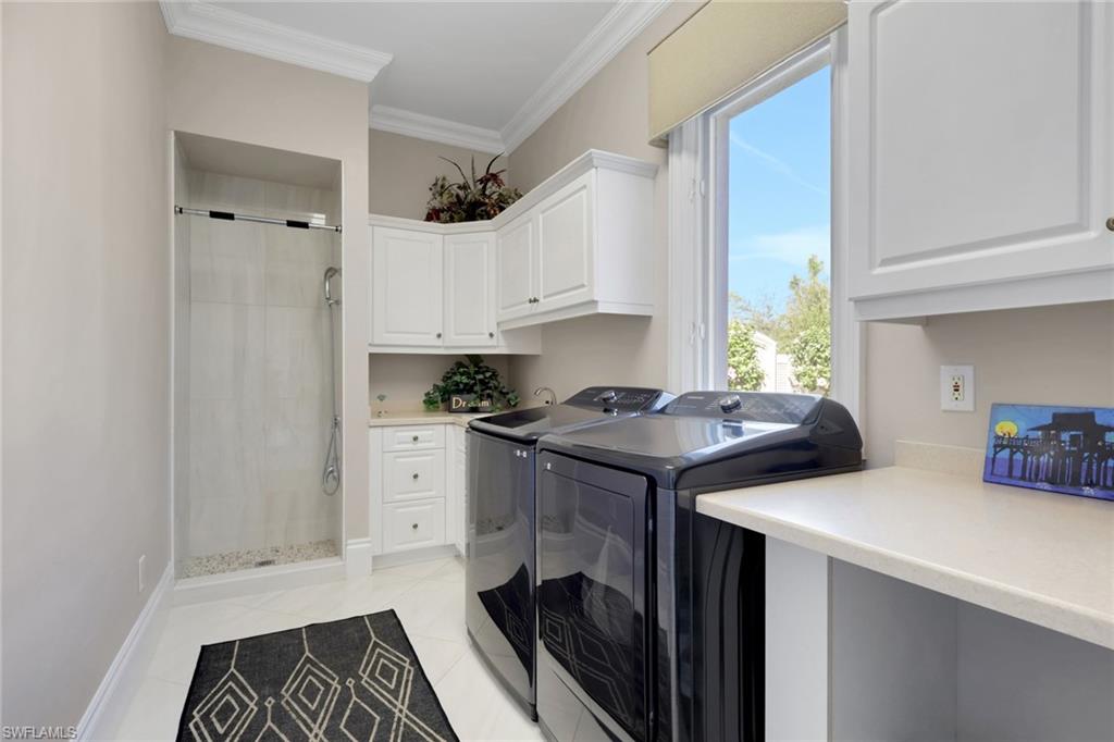 4323 Butterfly Orchid LN N