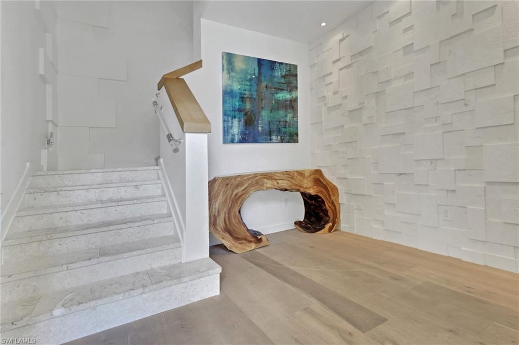 15161 Palmer Lake CIR # 202, NAPLES Unit: 202