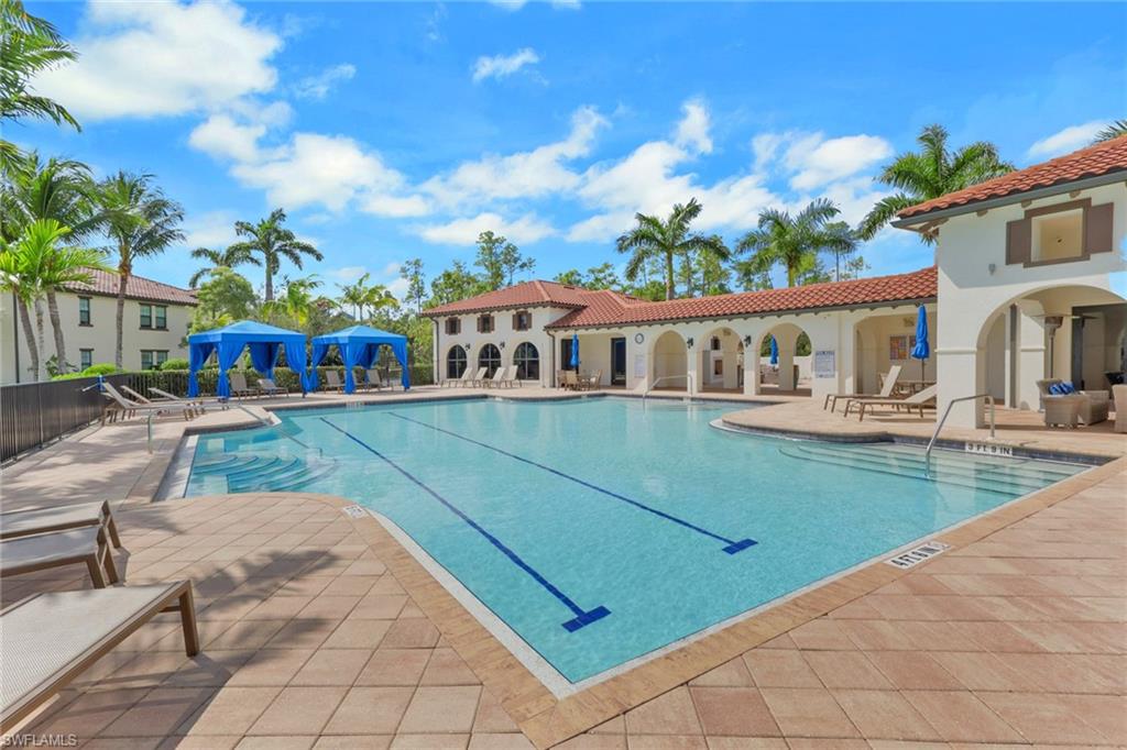 15161 Palmer Lake CIR # 202, NAPLES Unit: 202