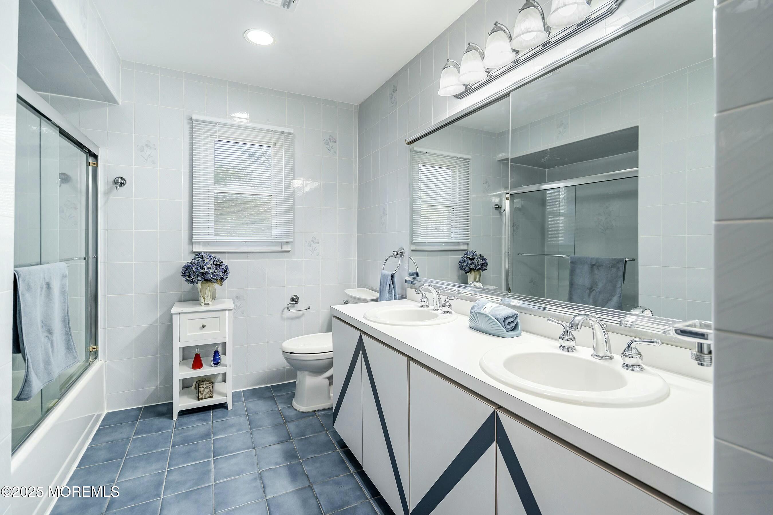 57 W Canadian Woods Road