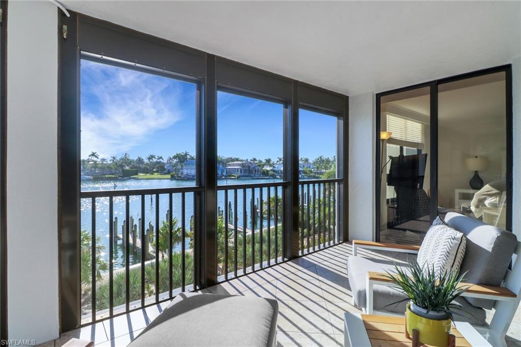 2400 Gulf Shore BLVD N # 205