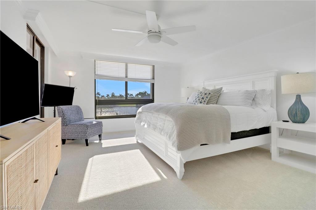 2400 Gulf Shore BLVD N # 205