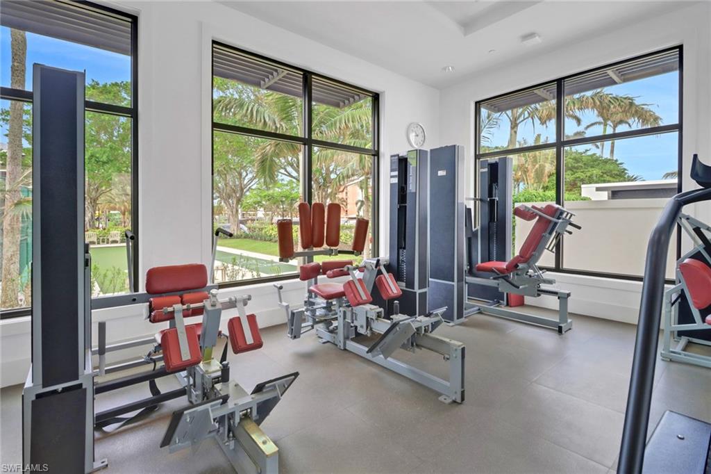 2400 Gulf Shore BLVD N # 205