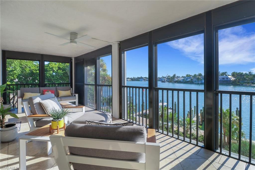 2400 Gulf Shore BLVD N # 205