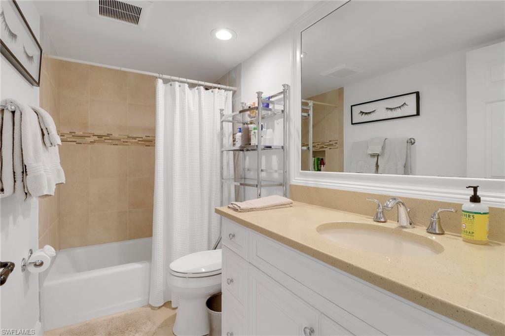 2400 Gulf Shore BLVD N # 205