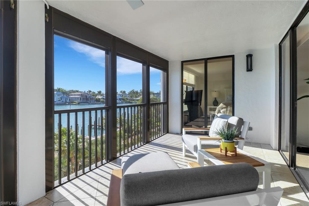 2400 Gulf Shore BLVD N # 205