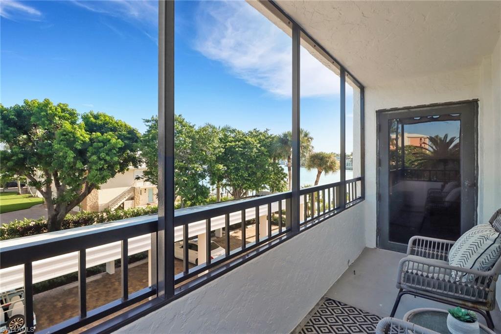 2400 Gulf Shore BLVD N # 205