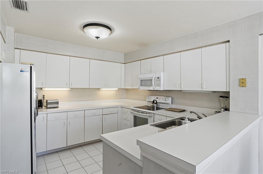 6865 San Marino DR # 301B