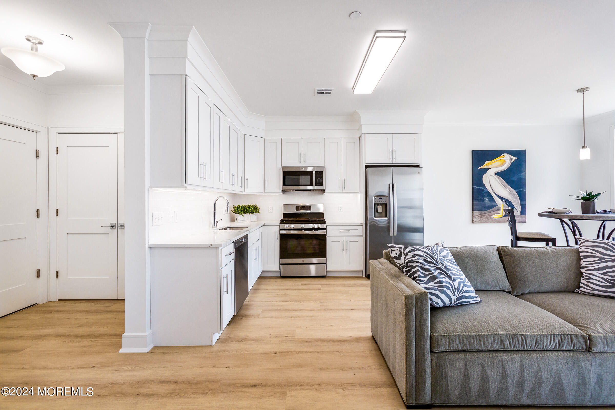 298 Westwood Avenue, 206