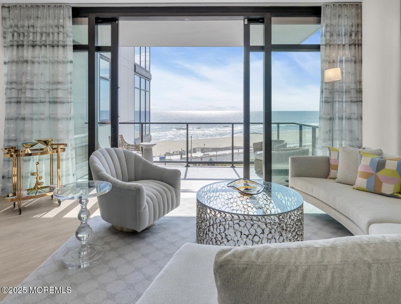 350 Ocean Avenue, 405