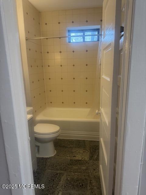611 Bangs Avenue 2D