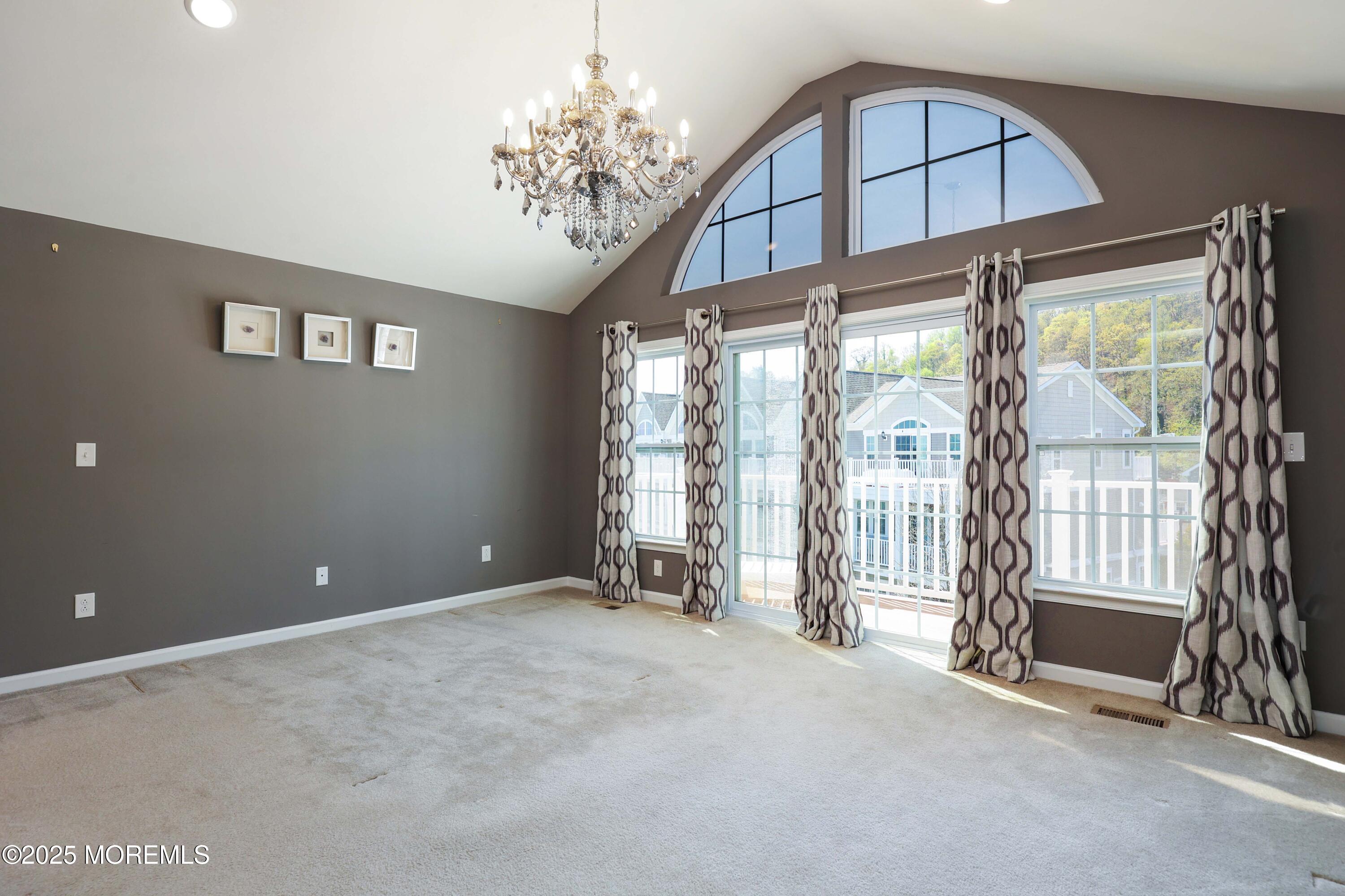 3 Halfmoon Court 903