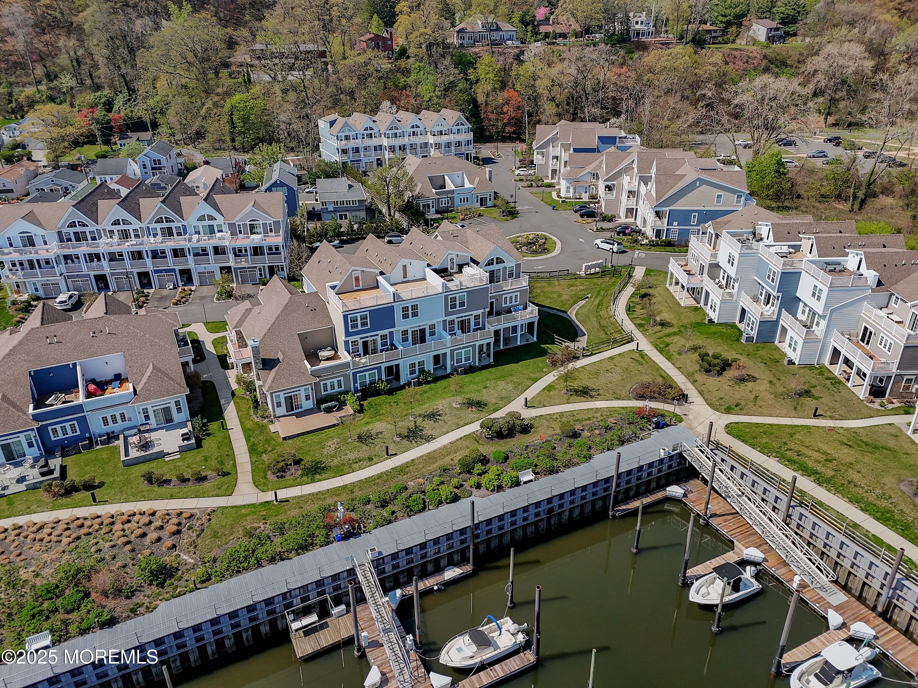 3 Halfmoon Court 903