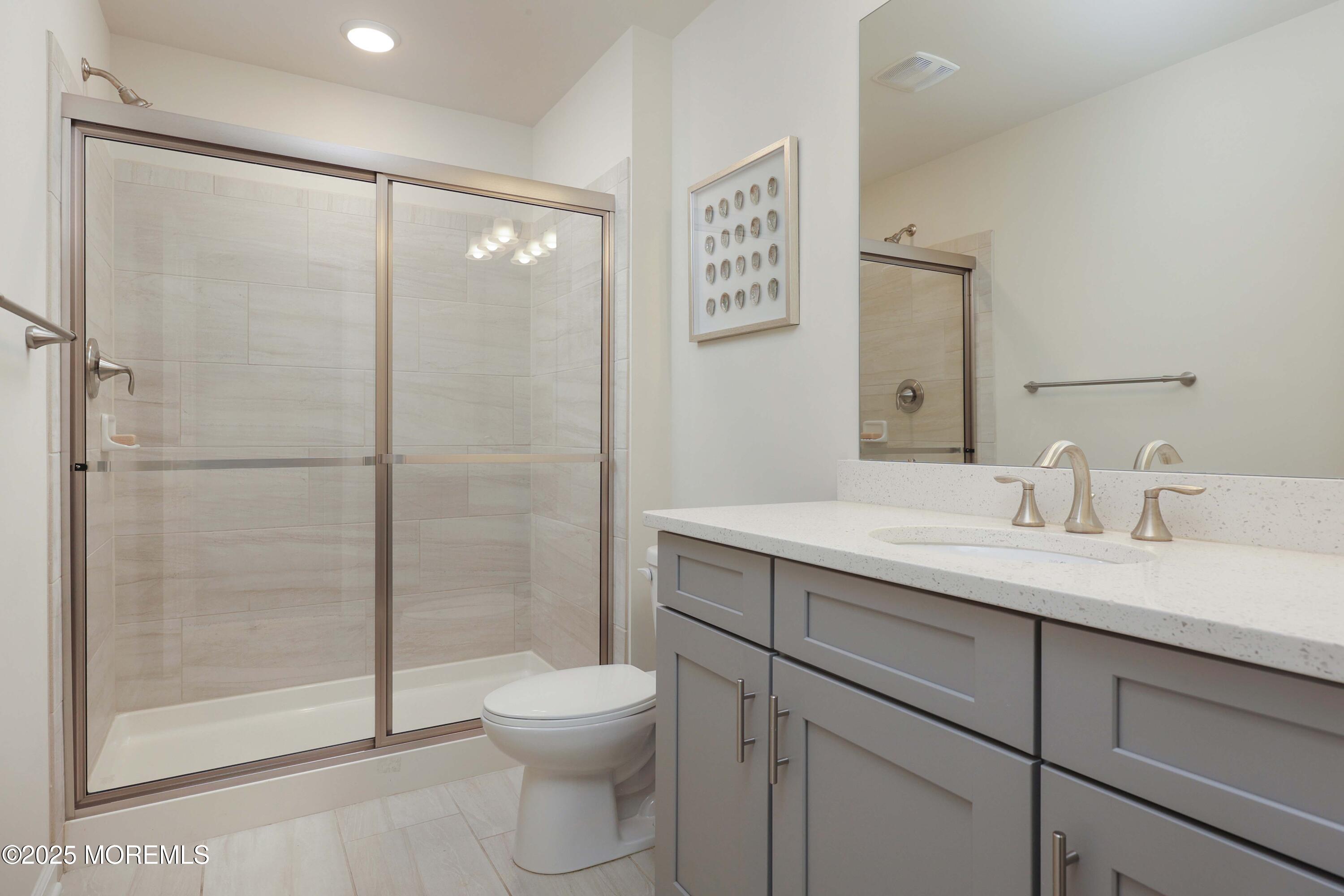 3 Halfmoon Court 903