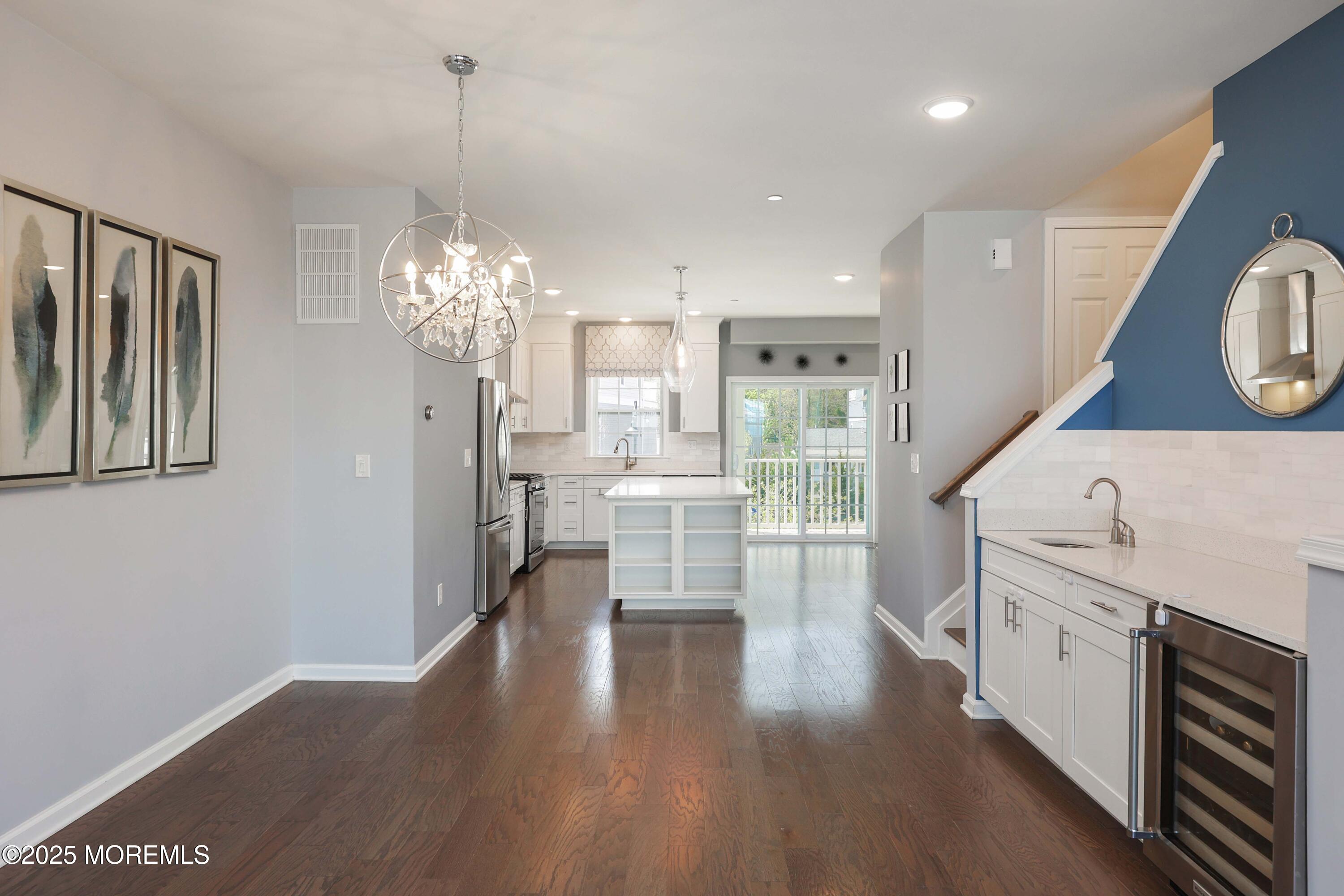 3 Halfmoon Court 903
