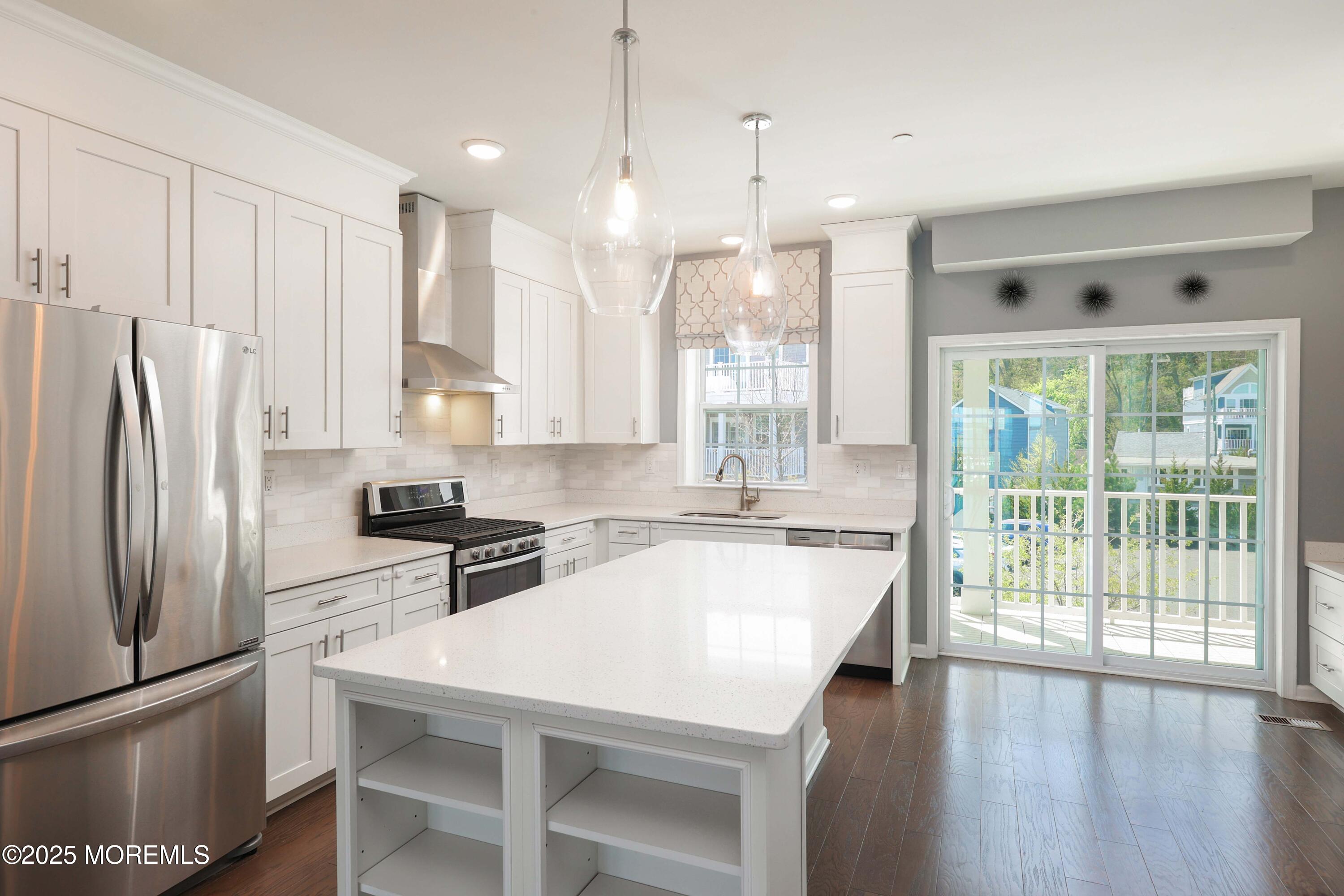 3 Halfmoon Court 903