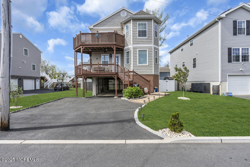 904 4th Street