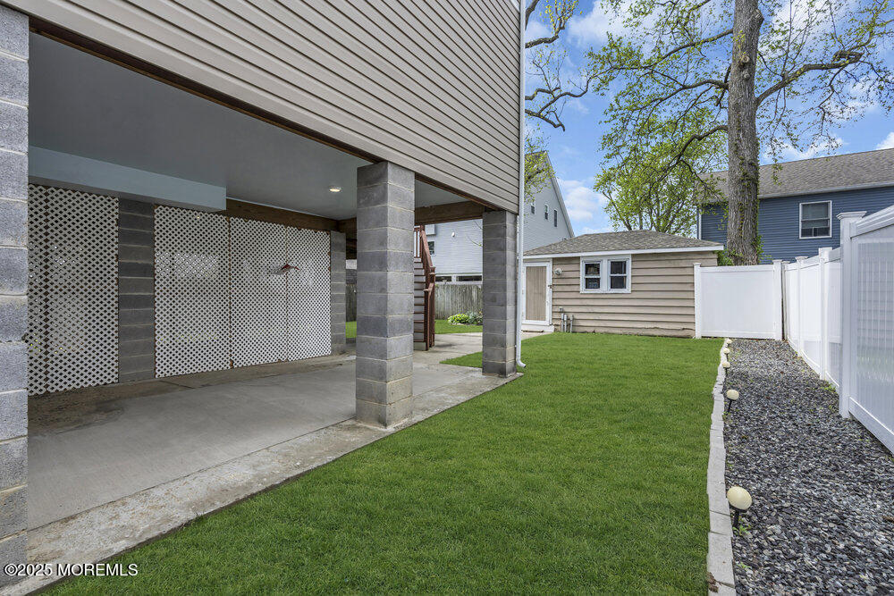 904 4th Street