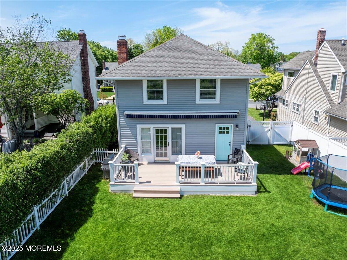 24 Forman Street