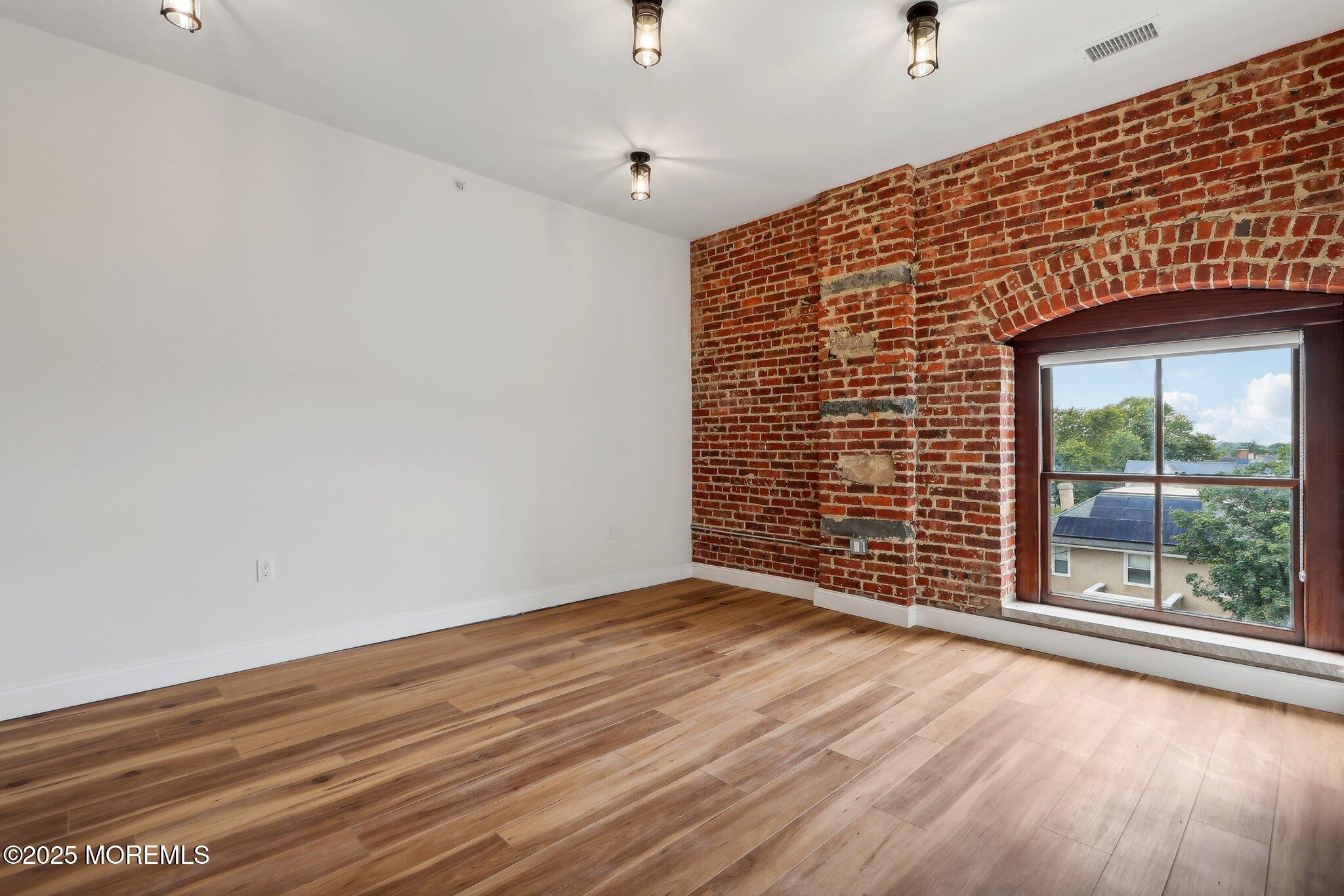 179 Chelsea Avenue 104