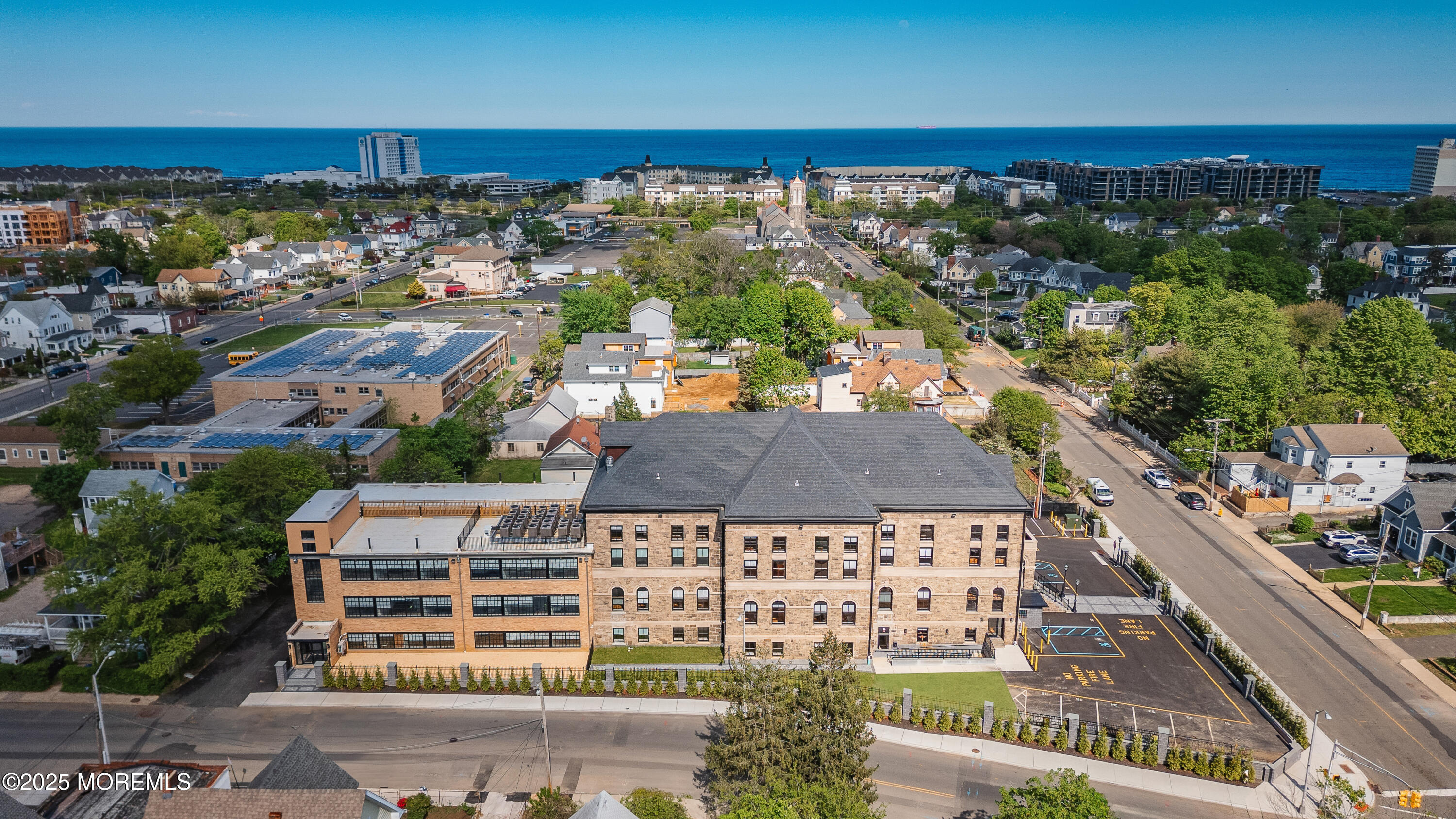 179 Chelsea Avenue 311